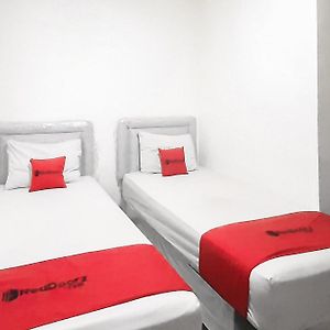 Kamar kembar standard